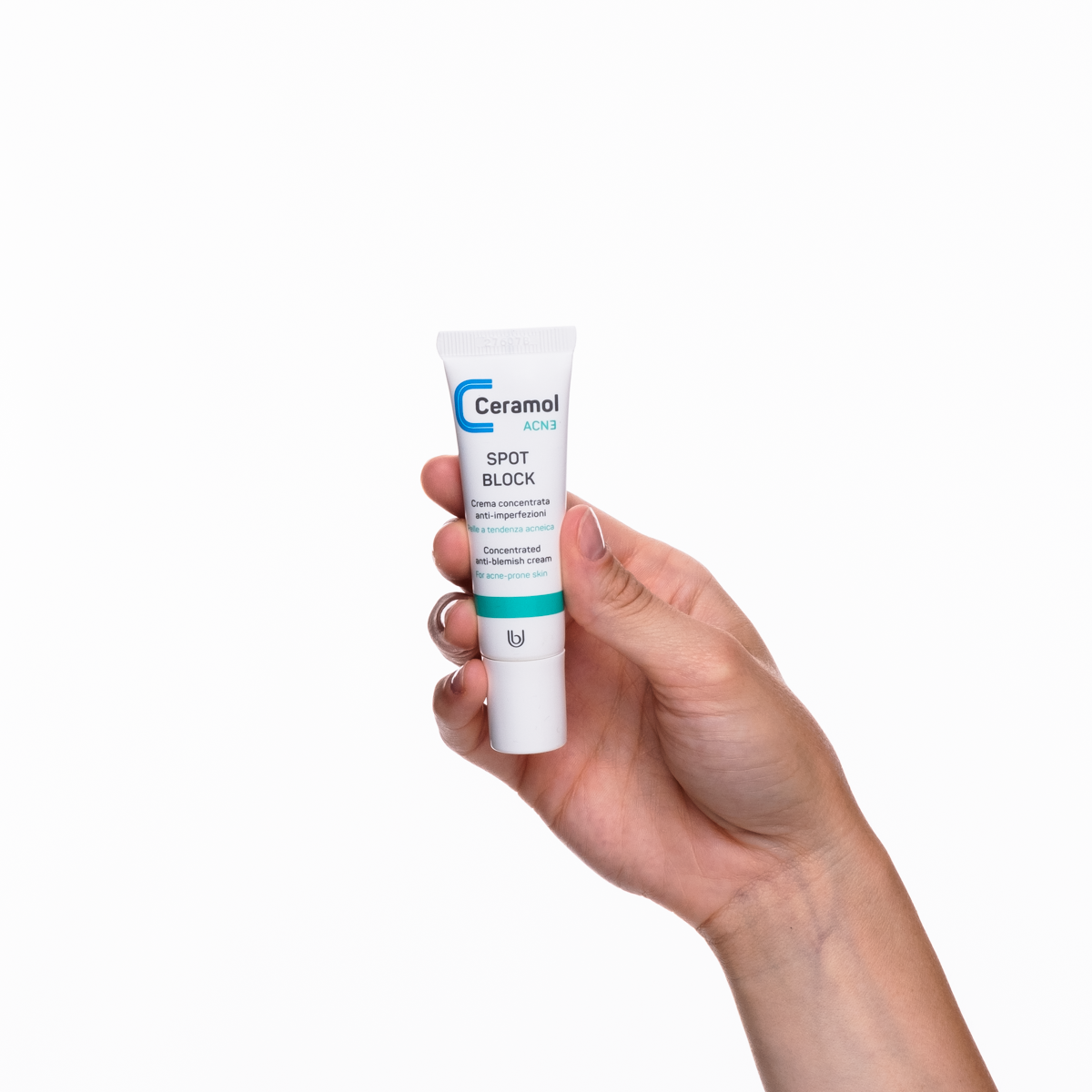 ceramol-acn3-spot-block-20-ml image 2