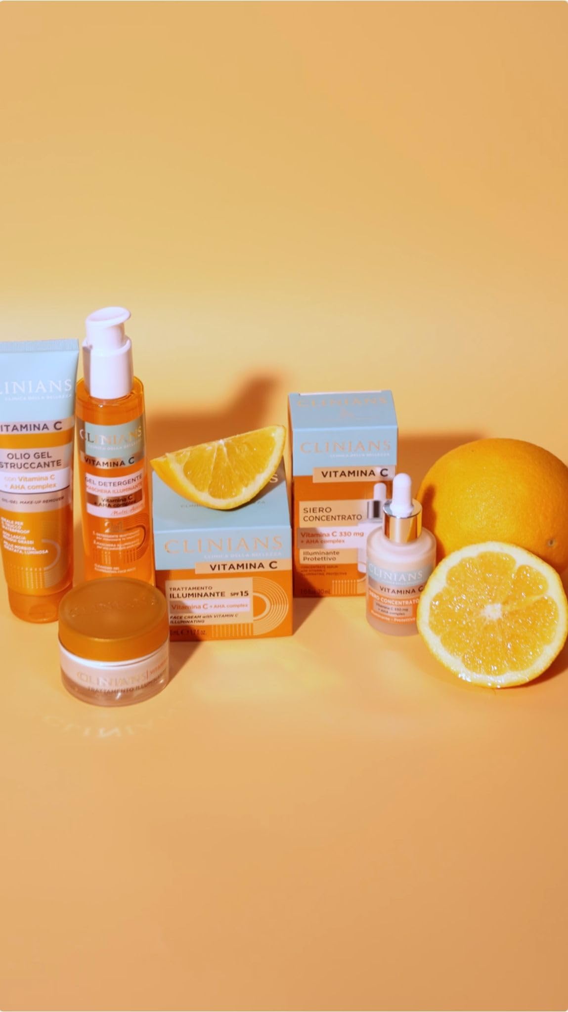 clinians-crema-viso-illuminante-vitamina-c-spf15-50-ml image 3